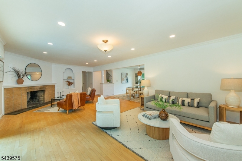 132 Haddon Place Montclair, NJ 07043 - Photo 11 of 48
