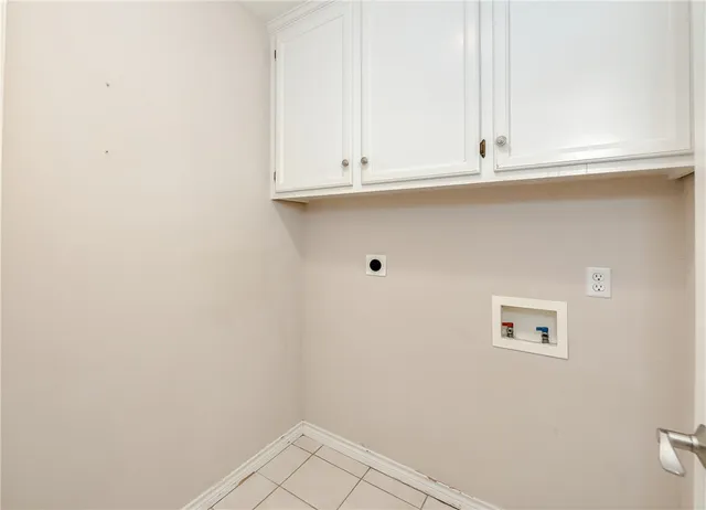 a view of utility room