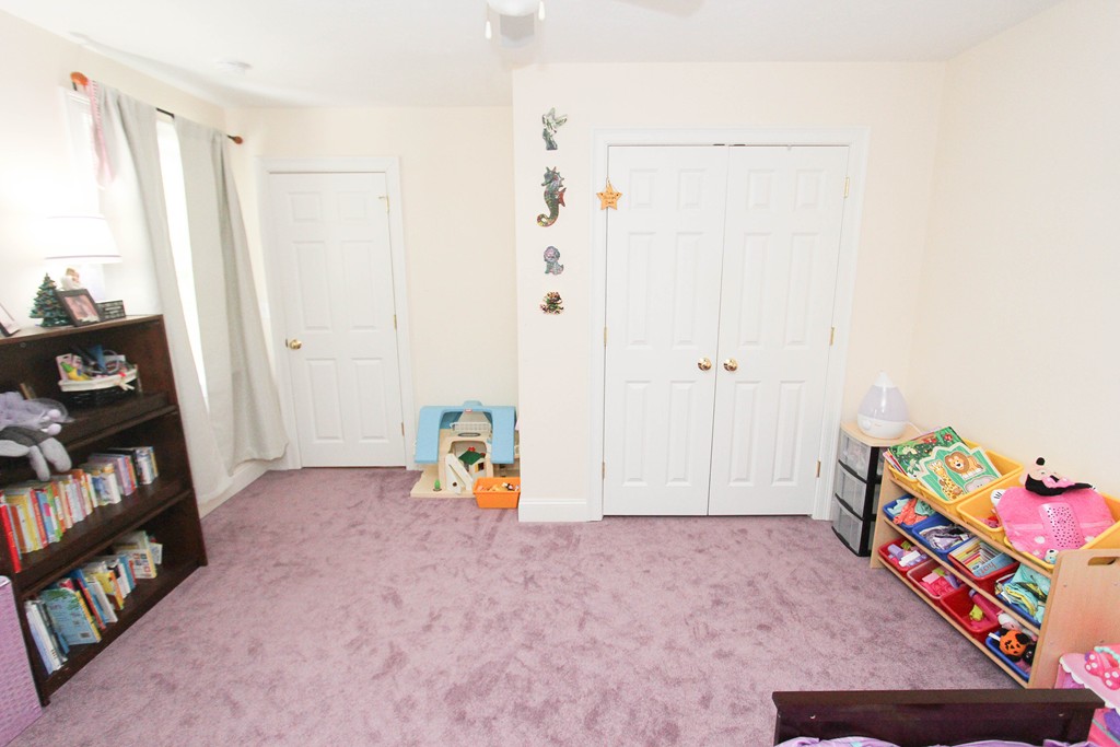 7 Middle Road Amesbury, MA 01913 - Photo 14 of 25 a view of an empty room