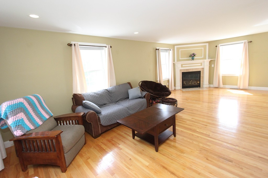 7 Middle Road Amesbury, MA 01913 - Photo 8 of 25 a living room with furniture rug and window
