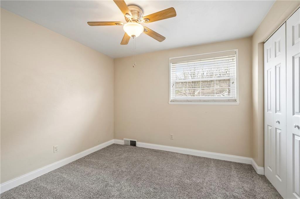 3033 Universal Road Pittsburgh, PA 15235 - Photo 16 of 30