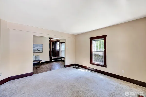$1,249,950 | 250 Southeast Andrews Street, Issaquah, WA 98027