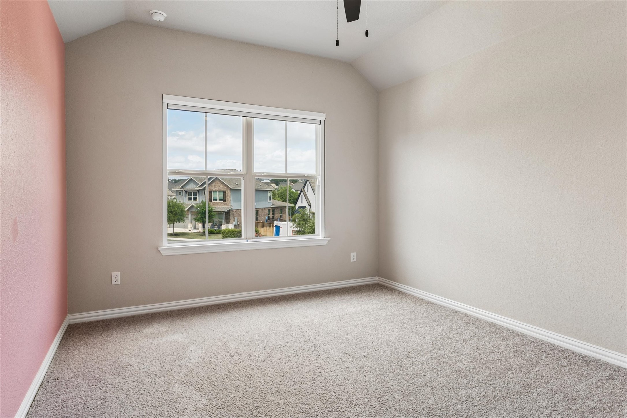 324 Autumn Oak Way Georgetown, TX 78628 - Photo 31 of 40 an empty room with a window