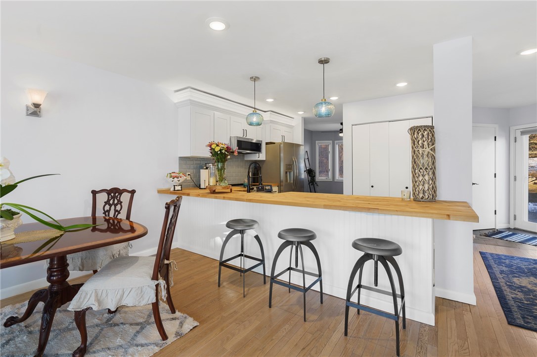 282 Shore Road, Unit B Westerly, RI 02891 - Photo 7 of 33