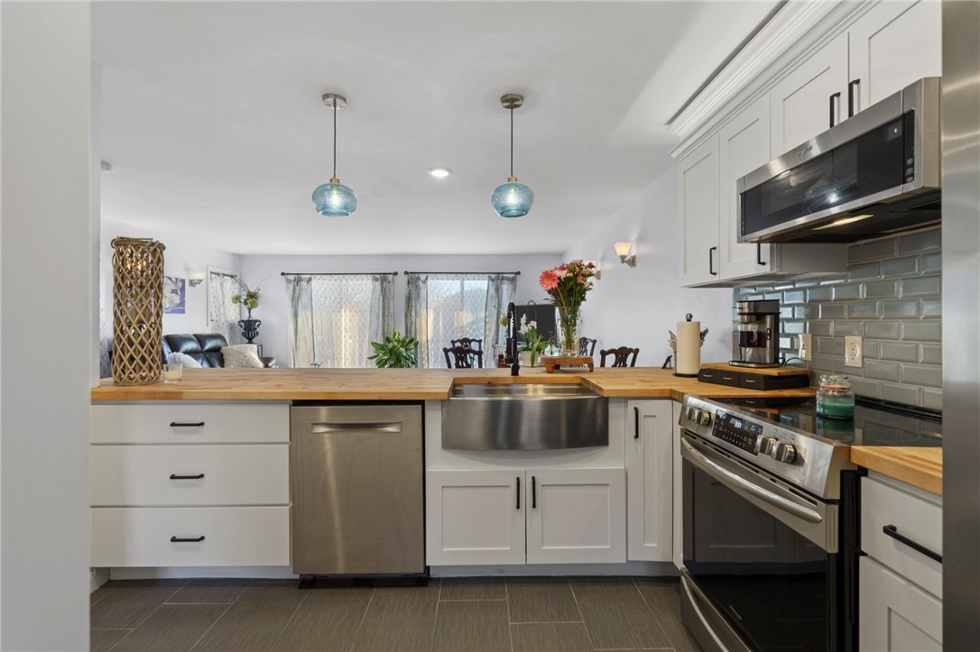 282 Shore Road, Unit B Westerly, RI 02891 - Photo 10 of 33