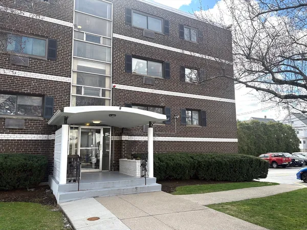 $519,000 | 18 Glencoe Street, Unit 48, Boston, MA 02135