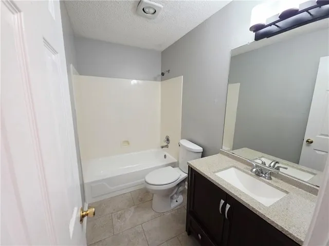 $2,100 | 2512 Ridgecrest Road, Marrero, LA 70072