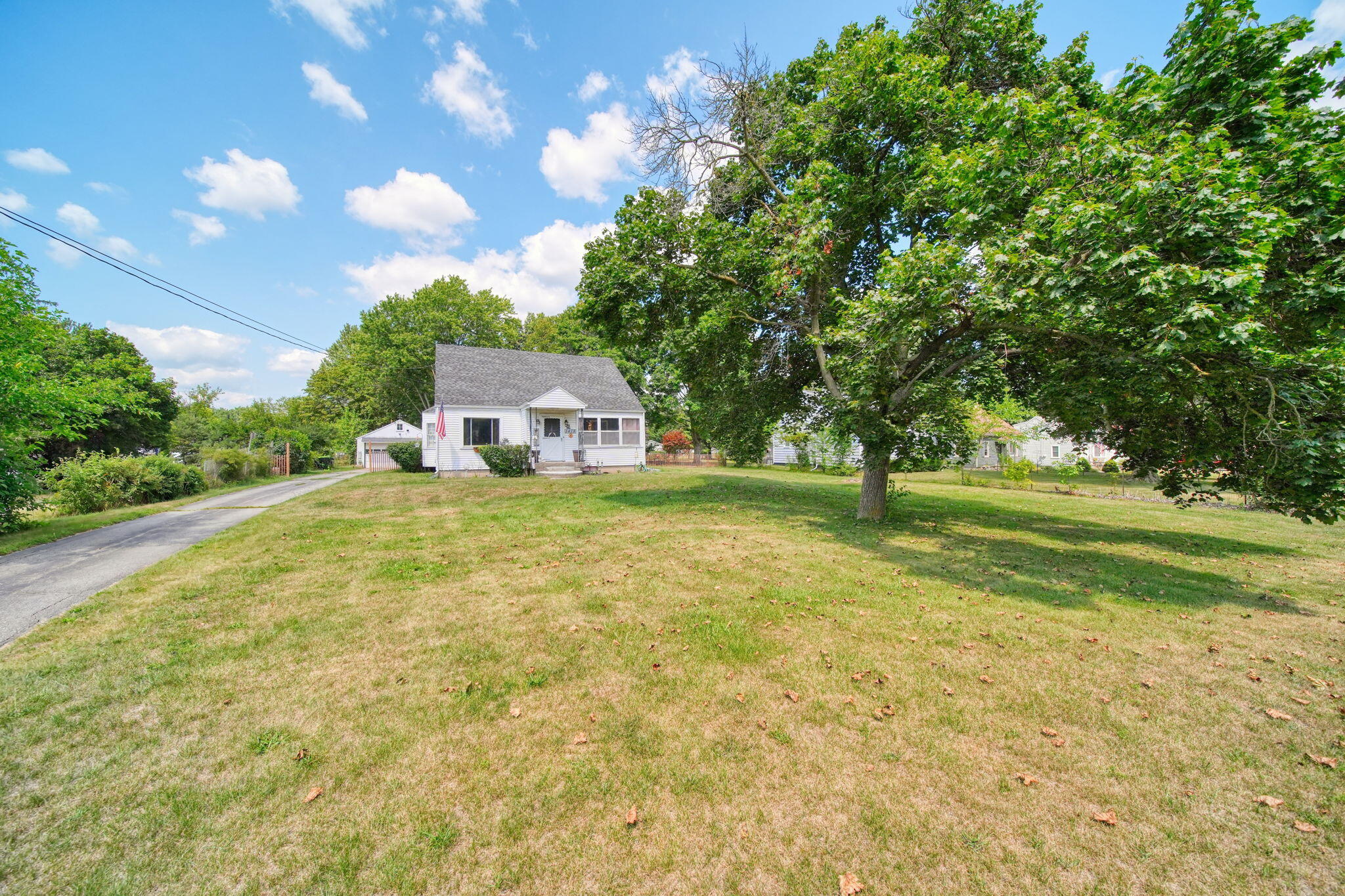 1418 Moore Road Adrian, MI 49221 - Photo 3 of 45 1-web-or-mls-DSC05467