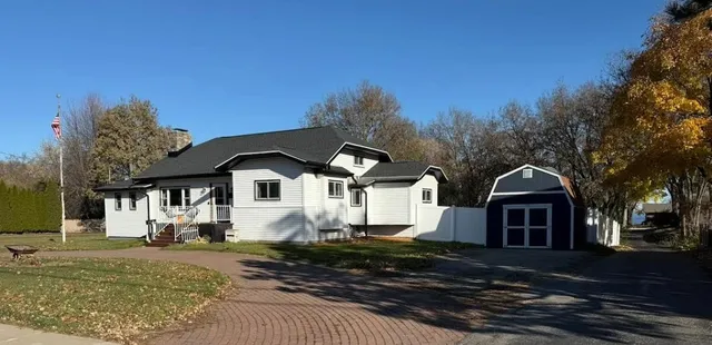 $304,900 | 726 South Park Avenue, Neenah, WI 54956