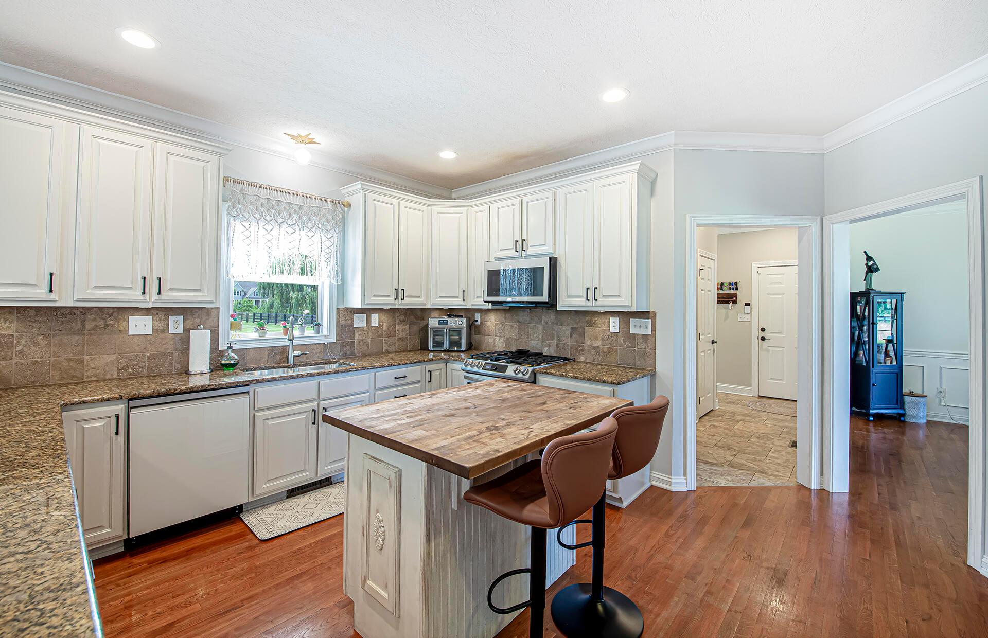 1176 Dale Ford Road Delaware, OH 43015 - Photo 8 of 77 8 Kitchen