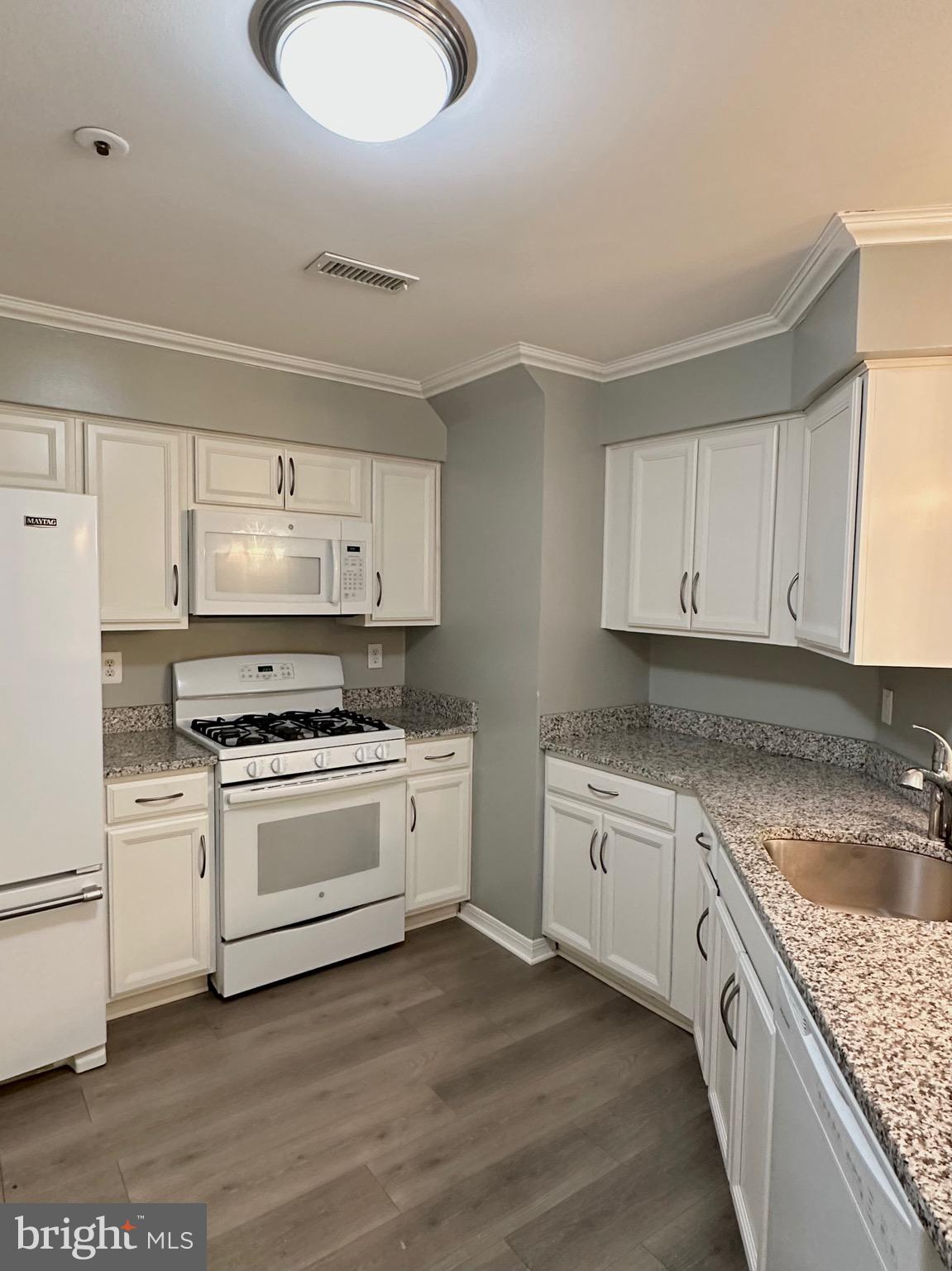 11125 Halterpath Trail Manassas, VA 20109 - Photo 11 of 32