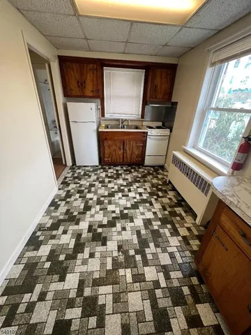 $1,950 | 2 Schuman Road, Unit 4, Randolph, NJ 07869