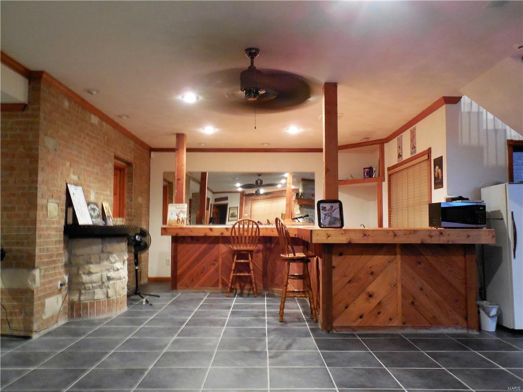 8104 Wolf Road Alton, IL 62002 - Photo 14 of 29