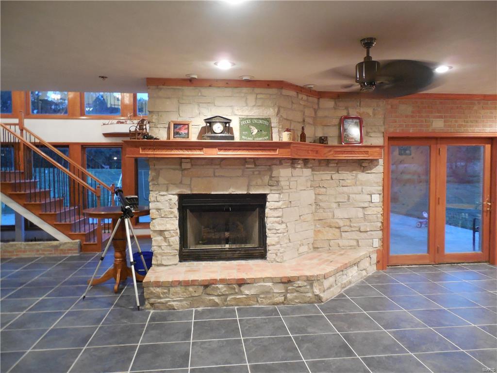 8104 Wolf Road Alton, IL 62002 - Photo 16 of 29