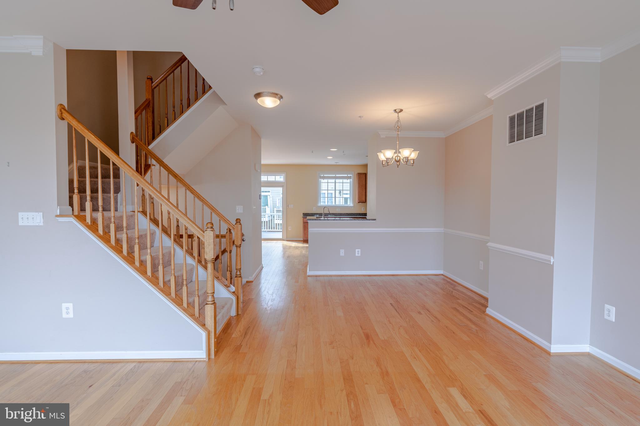 1302 Decatur Street Baltimore, MD 21230 - Photo 33 of 88 Living Room
