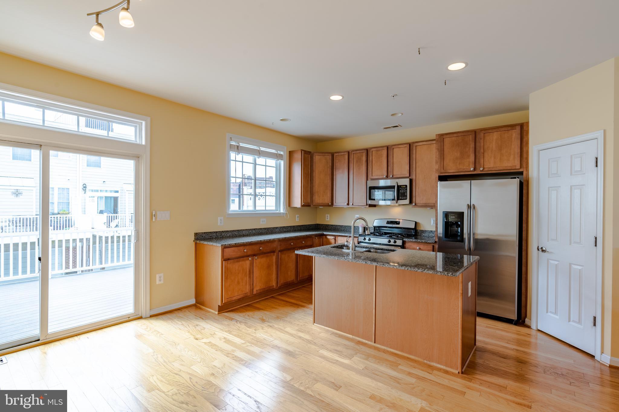 1302 Decatur Street Baltimore, MD 21230 - Photo 40 of 88 Large Open Kitchen