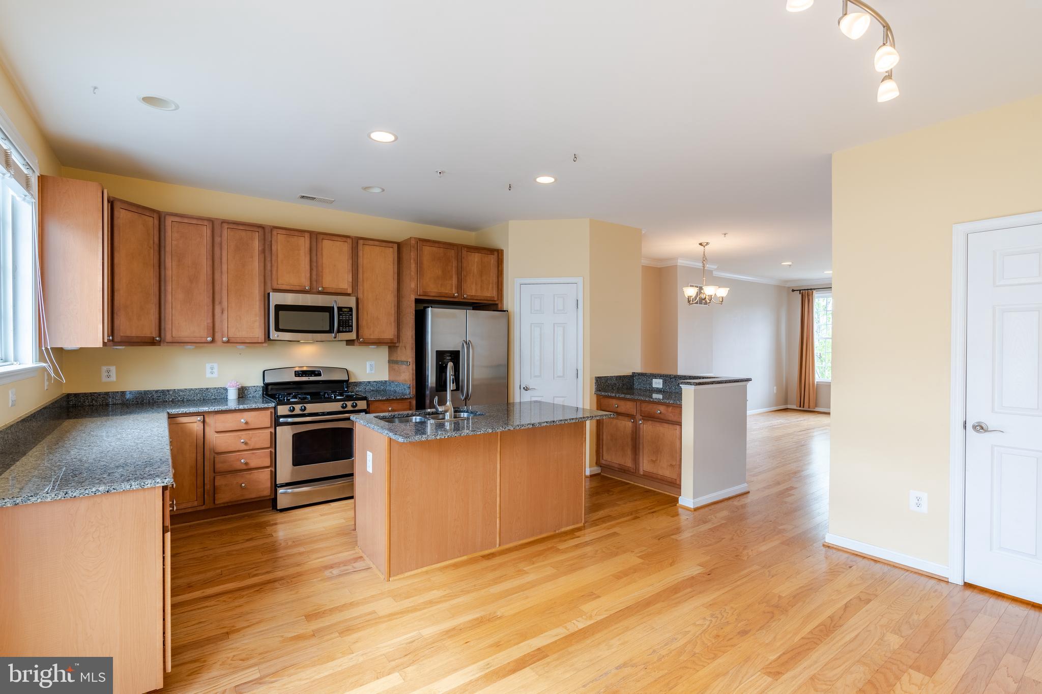 1302 Decatur Street Baltimore, MD 21230 - Photo 43 of 88 Kitchen