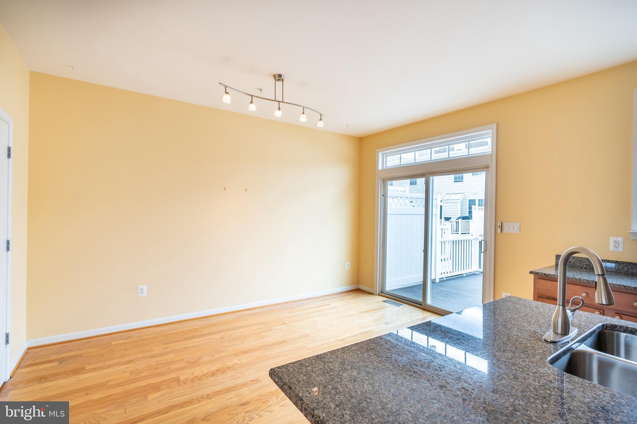 1302 Decatur Street Baltimore, MD 21230 - Photo 46 of 88 Dining Area w/ access to 2nd Level Deck