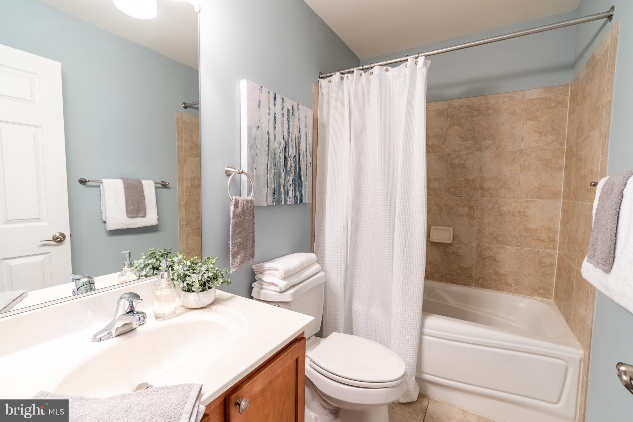 1302 Decatur Street Baltimore, MD 21230 - Photo 79 of 88 Hall full bath