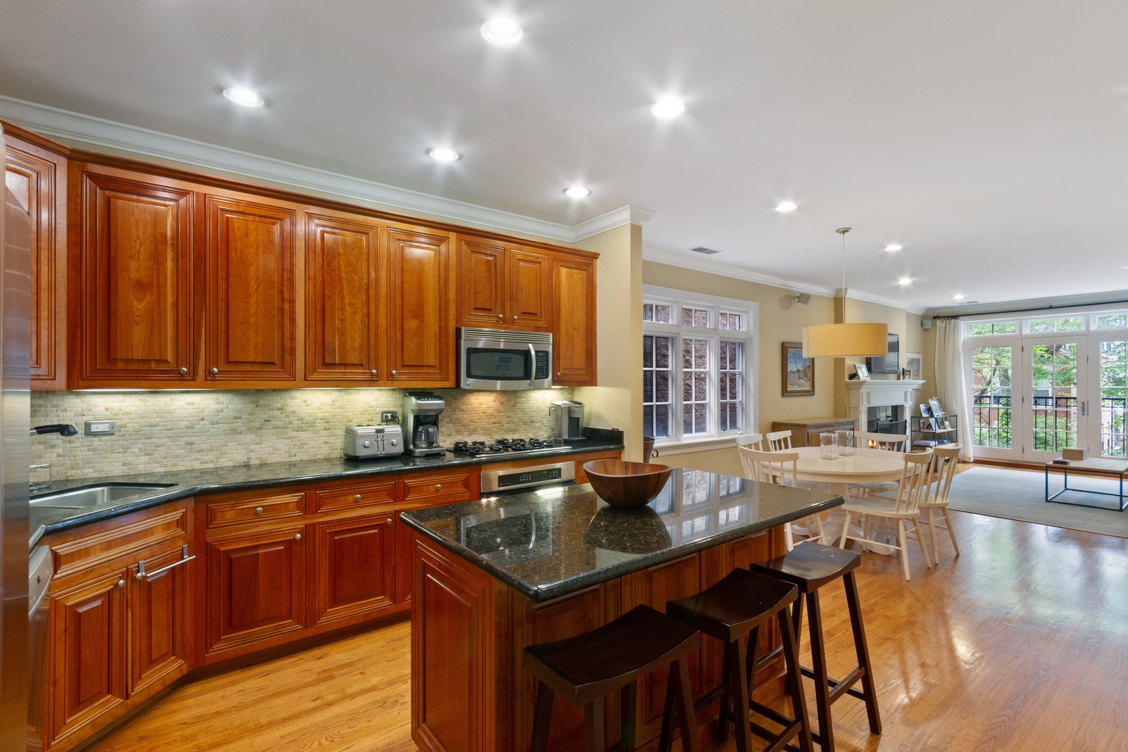 1726 North Mohawk Street, Unit 2N Chicago, IL 60614 - Photo 5 of 13