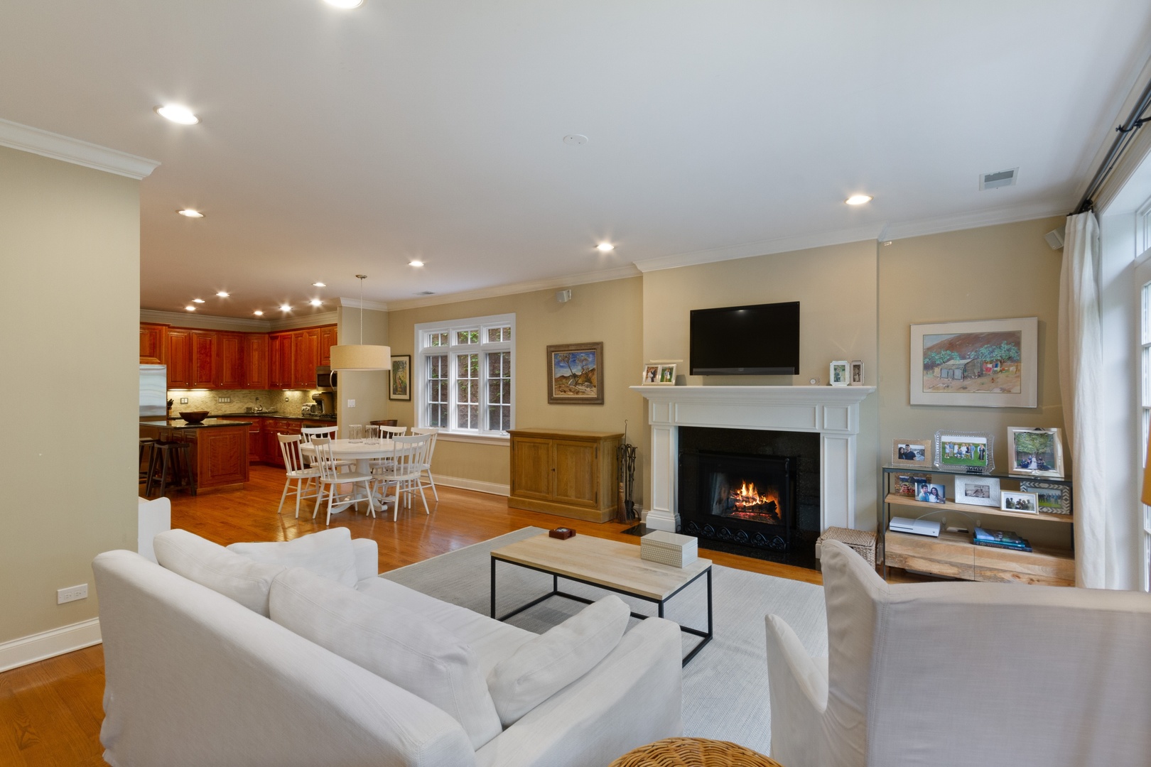 1726 North Mohawk Street, Unit 2N Chicago, IL 60614 - Photo 7 of 13