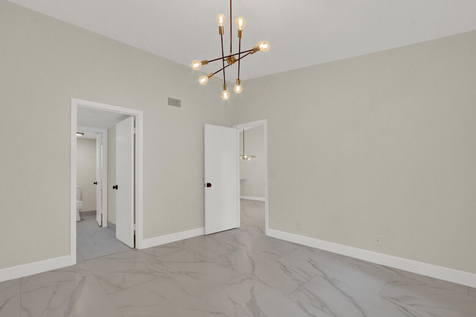 21938 Remsen Terrace, Unit 203 Boca Raton, FL 33433 - Photo 18 of 29 Primary Bedroom