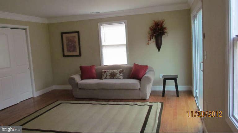 112 German Hill Road Dundalk, MD 21222 - Photo 12 of 23 Family Room