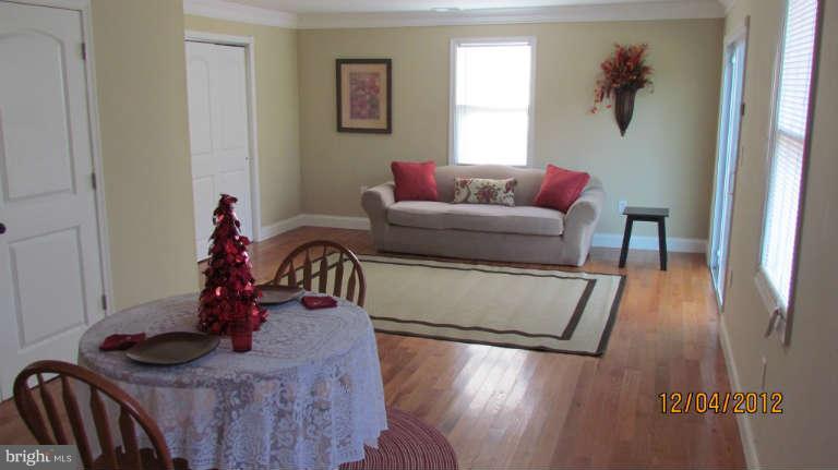 112 German Hill Road Dundalk, MD 21222 - Photo 13 of 23 Interior (General)