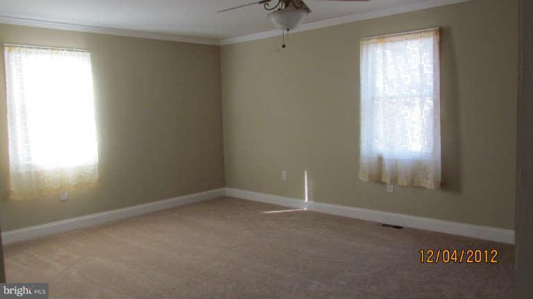 112 German Hill Road Dundalk, MD 21222 - Photo 17 of 23 Bedroom (Master)