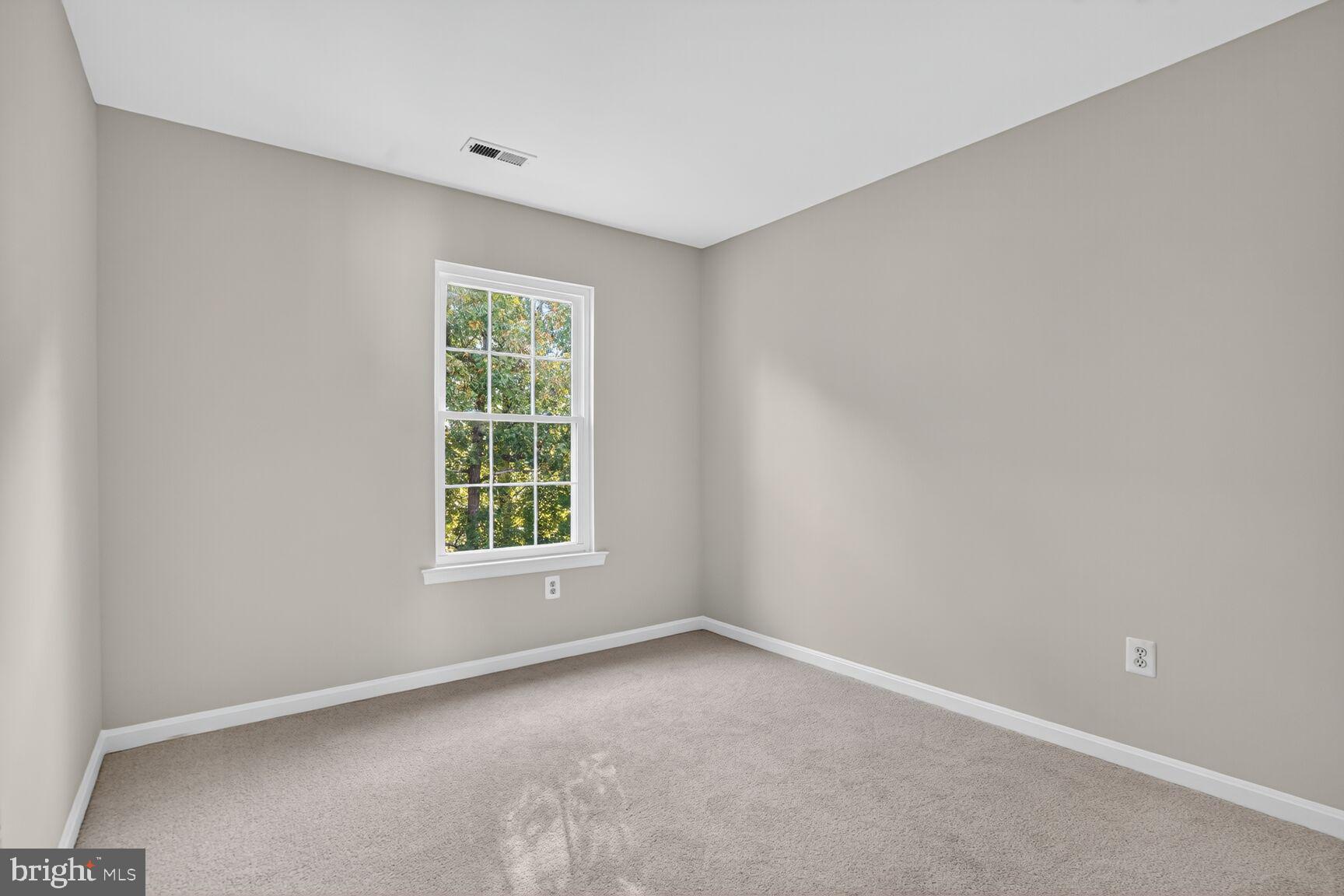 6836 Kerrywood Circle Centreville, VA 20121 - Photo 15 of 22 an empty room with a window