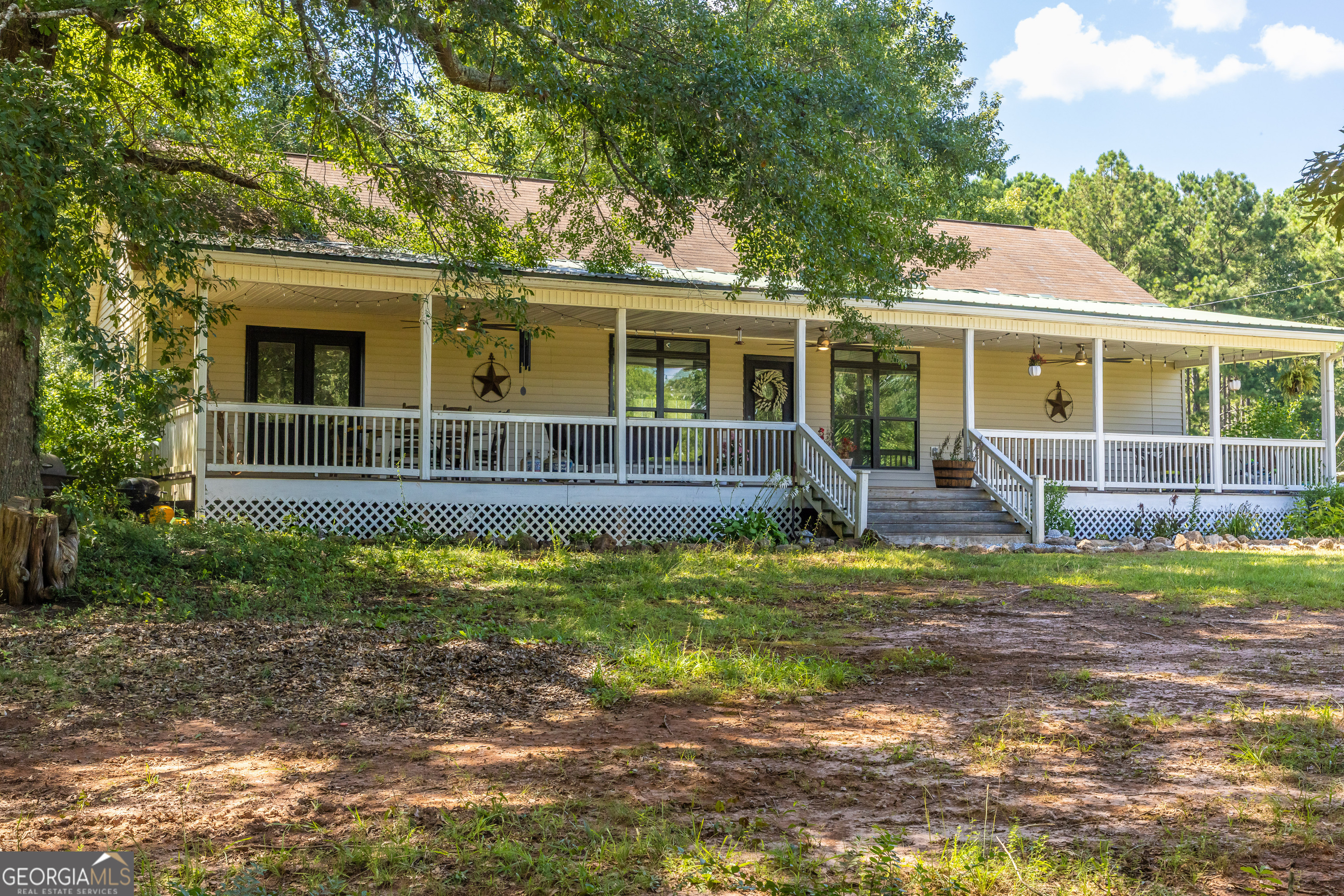 1730 Roland Road Thomaston, GA 30286 - Photo 26 of 55 a front view of house with yard and green space