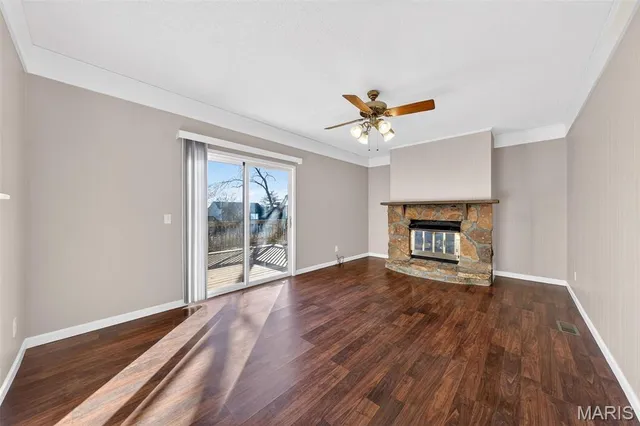 $325,000 | 6 Dogwood Lane, St. Peters, MO 63376