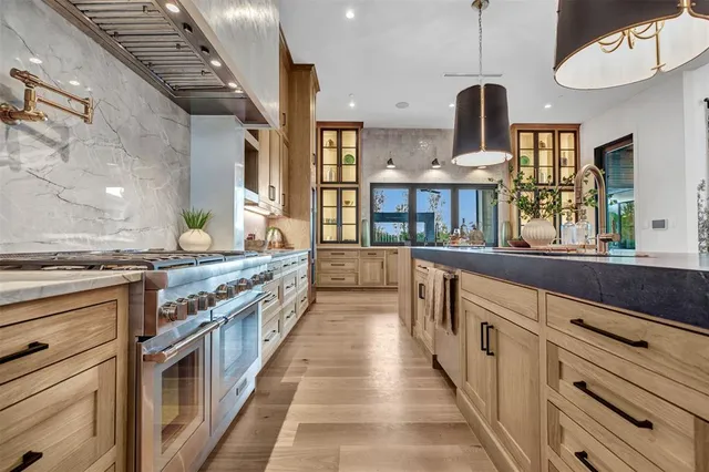 $8,400,000 | 1125 West Blondy Jhune Road, Lucas, TX 75002