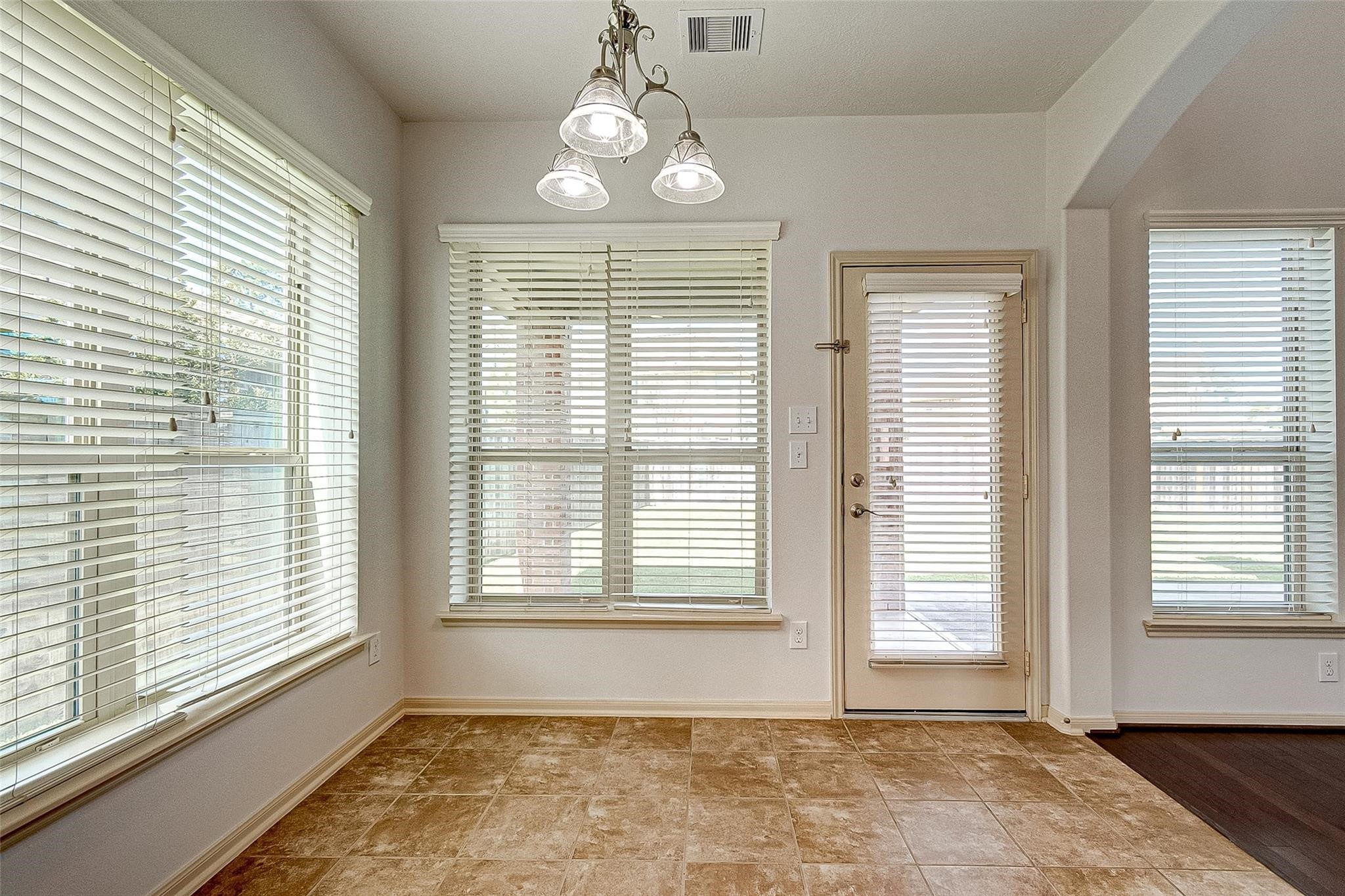 79 West Lasting Spring Circle Spring, TX 77389 - Photo 20 of 48 a view of an empty room with a window