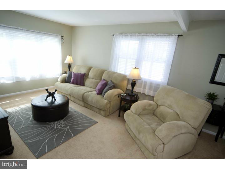 324 Richardson Road Lansdale, PA 19446 - Photo 12 of 25 Family Room