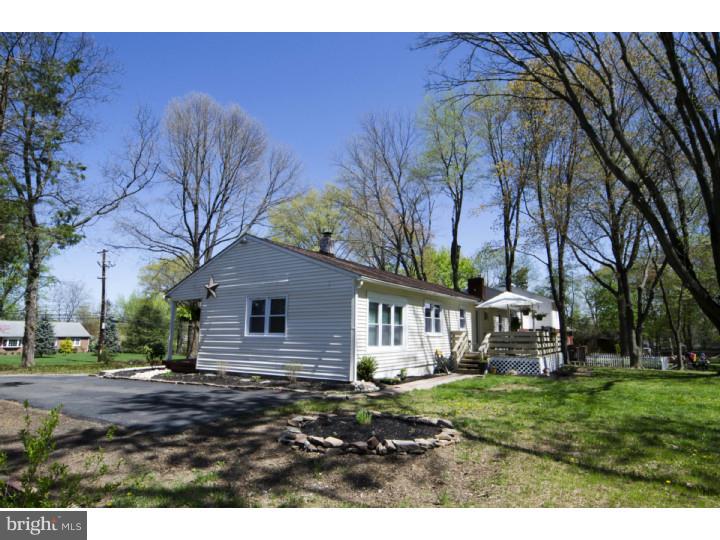 324 Richardson Road Lansdale, PA 19446 - Photo 21 of 25 Exterior Back