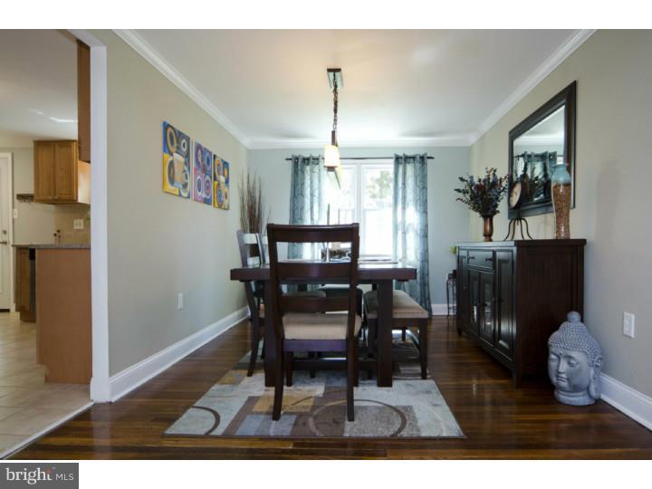 324 Richardson Road Lansdale, PA 19446 - Photo 8 of 25 Dining Room