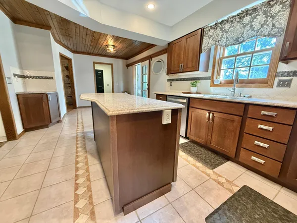 $474,900 | 131 Fern Road, Thief River Falls, MN 56701