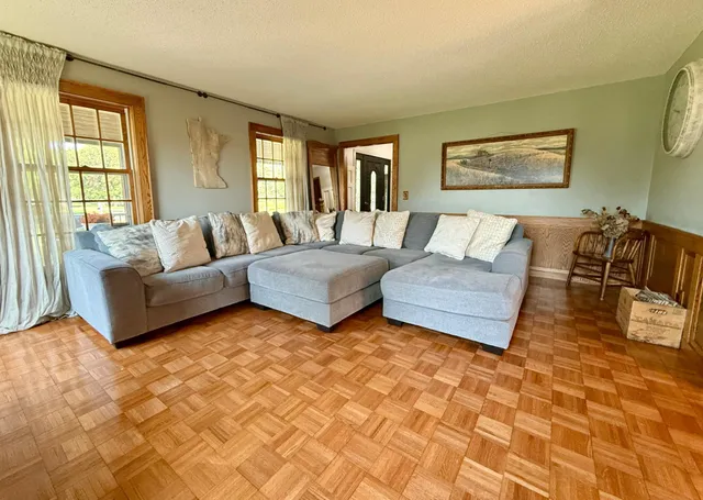 $482,500 | 131 Fern Road, Thief River Falls, MN 56701