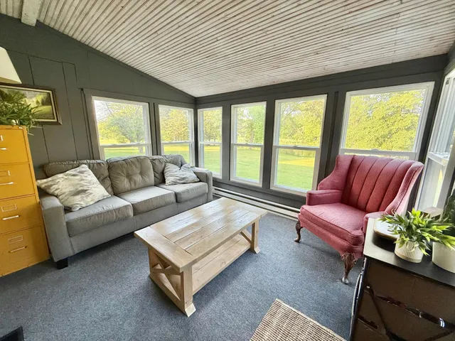 $482,500 | 131 Fern Road, Thief River Falls, MN 56701