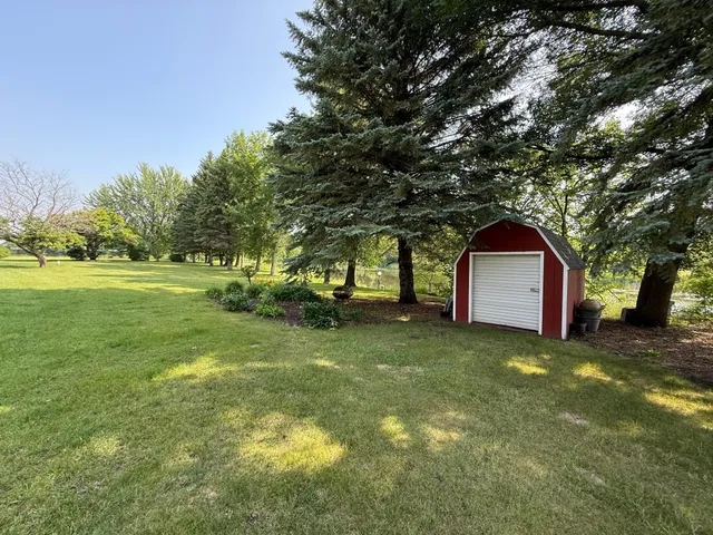 $482,500 | 131 Fern Road, Thief River Falls, MN 56701