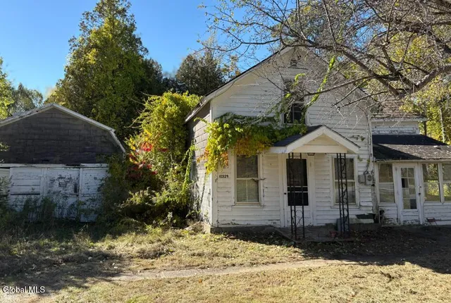 $74,900 | 10329 Highway 40, Granville, NY 12832