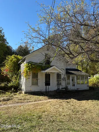 $59,900 | 10329 Highway 40, Granville, NY 12832