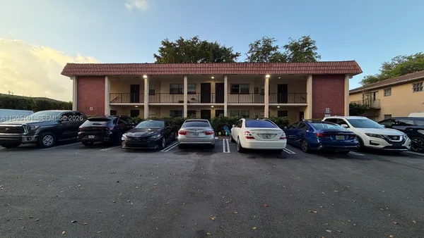 $1,700 | 8604 Northwest 35th Street, Unit 102, Coral Springs, FL 33065