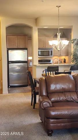 $2,000 | 14815 North Fountain Hills Boulevard, Unit 107, Fountain Hills, AZ 85268