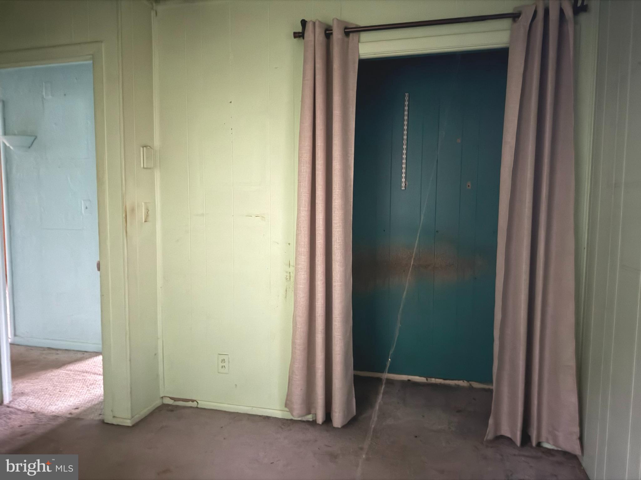 112 Strawberry Way Rehoboth Beach, DE 19971 - Photo 13 of 14 a view of a elevator