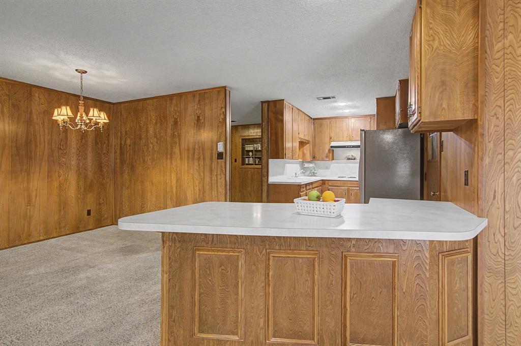 42 Page Street Hurst, TX 76053 - Photo 18 of 33