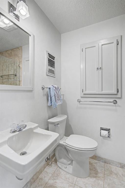 42 Page Street Hurst, TX 76053 - Photo 22 of 33