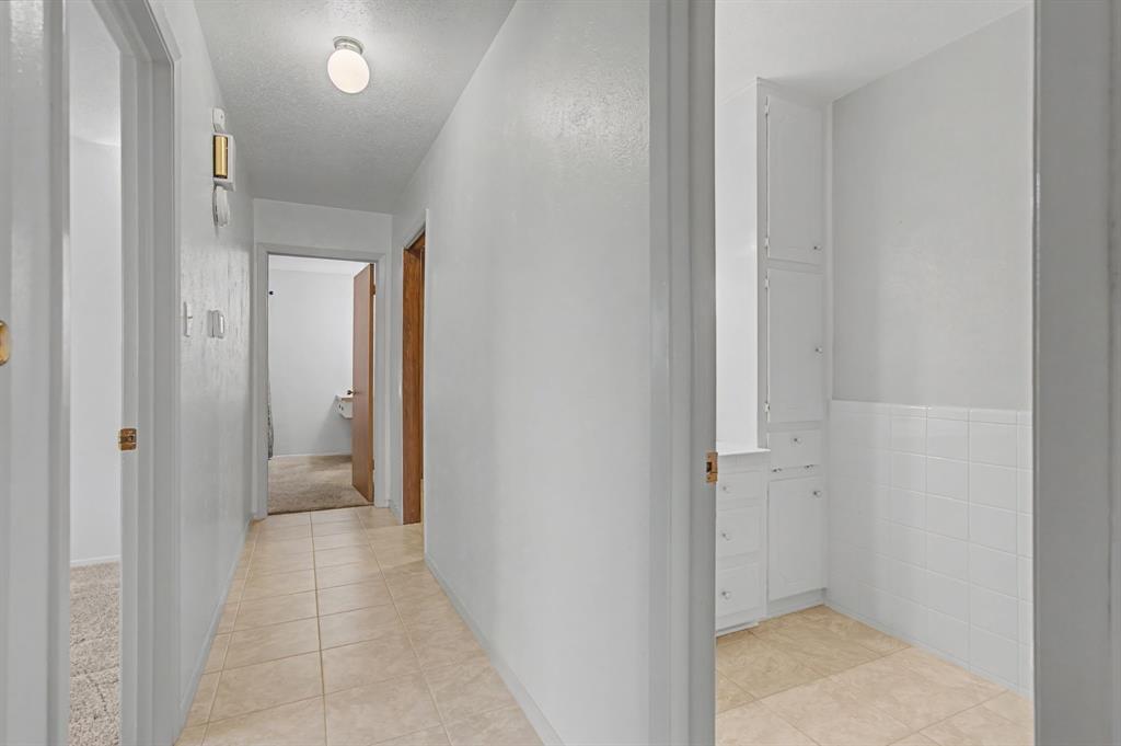 42 Page Street Hurst, TX 76053 - Photo 24 of 33