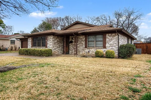 $300,000 | 42 Page Street, Hurst, TX 76053
